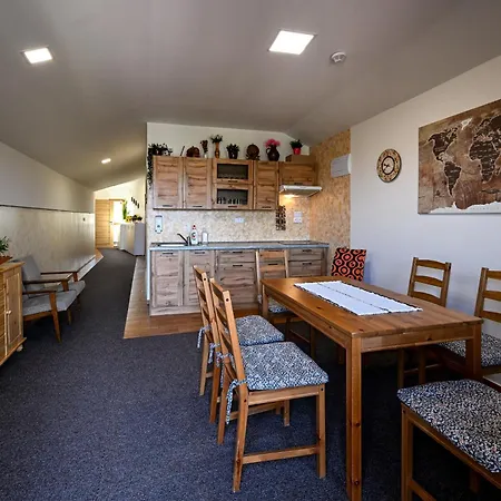 Guest house Vinny Sklep U Krizu 3*