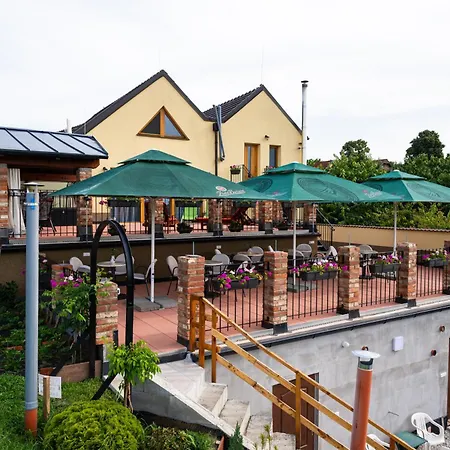 Guest house Vinny Sklep U Krizu 3*