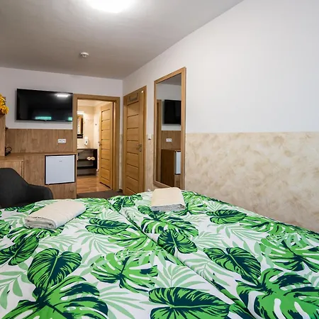 Guest house Vinny Sklep U Krizu 3*