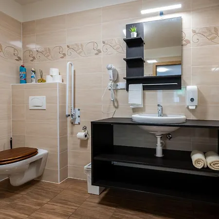 Vinny Sklep U Krizu Guest house