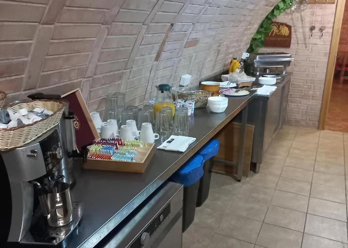Vinný Sklep U Křížů Penzion 3*