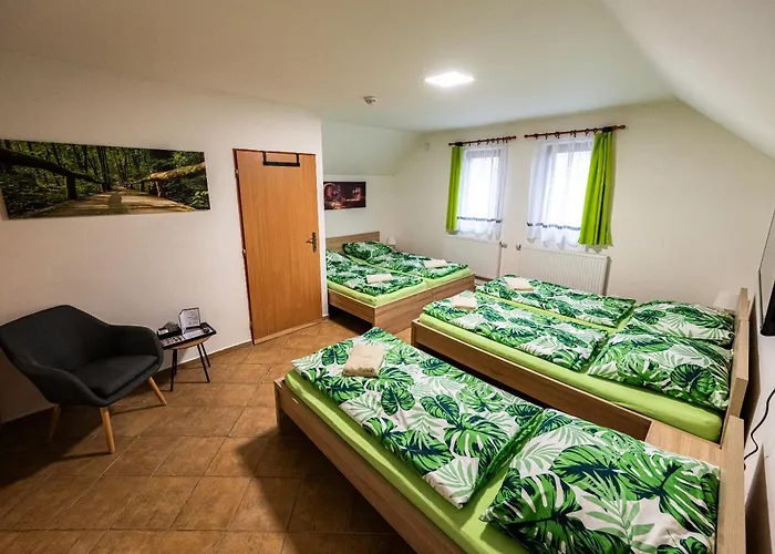 Vinný Sklep U Křížů Penzion Milotice