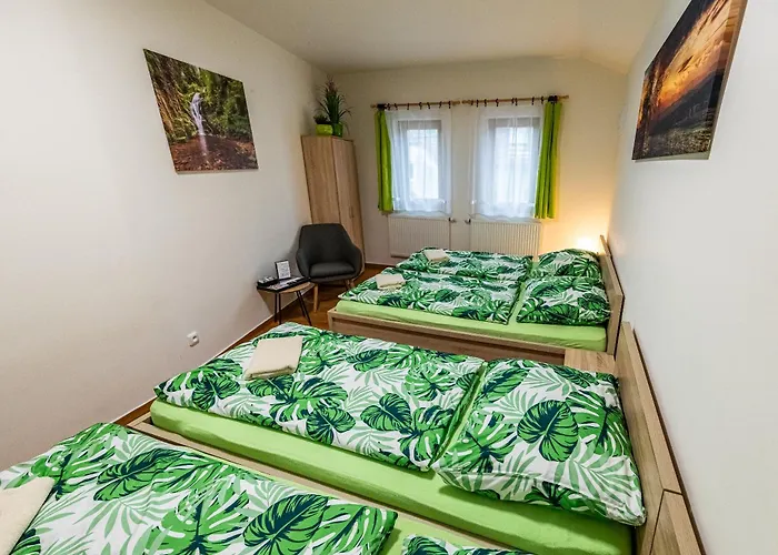 Vinný Sklep U Křížů 3* Milotice